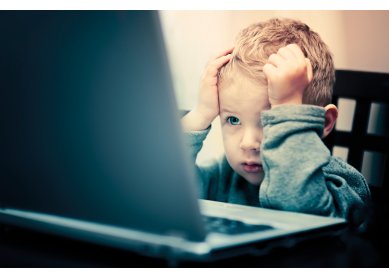 Os riscos da internet para crianças