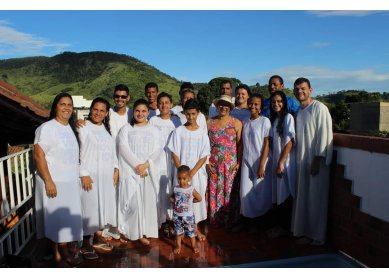 Igreja Metodista em Porciúncula recebe 13 novos membros