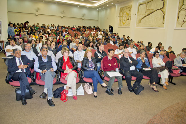 Foto do auditrio da 65 Semana Wesleyana na FaTeo