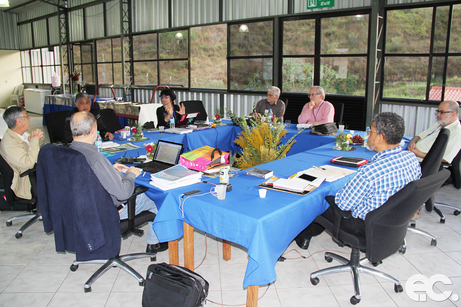 Colgio Episcopal reunido ontem no IMForM