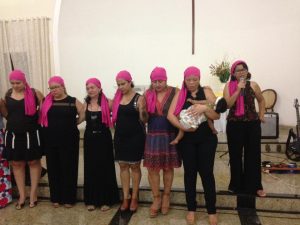 Grupo leva conscientizao com o Desafio Rosa na Igreja Metodista de Cataguases